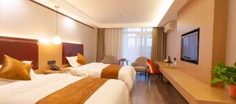 GYA Hotel (Shouxihu Wutinglong Toy City)