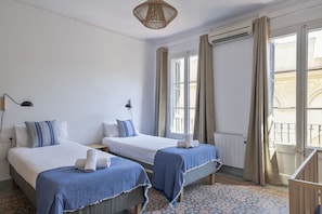 3 slaapkamers, een bureau, wifi, beddengoed