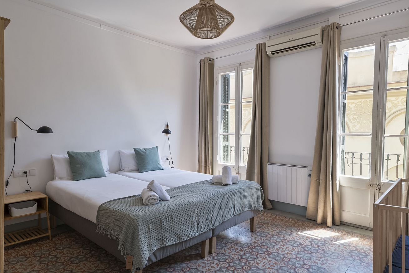 3 slaapkamers, een bureau, wifi, beddengoed