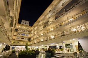 2 outdoor pools - Sabai Sabana (Pattaya)