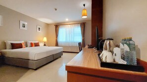 Standard Room | In-room safe, individually decorated, individually furnished, desk - Sabai Sabana (Pattaya)
