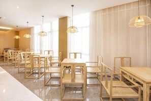 Unclassified image, 3 of 82, button - Qingmu Select Hotel (Liyang Tianmu Lake Scenic Area) (Liyang)