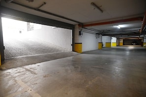Park your vehicle in this spacious garage with multiple lanes and a convenient entrance.