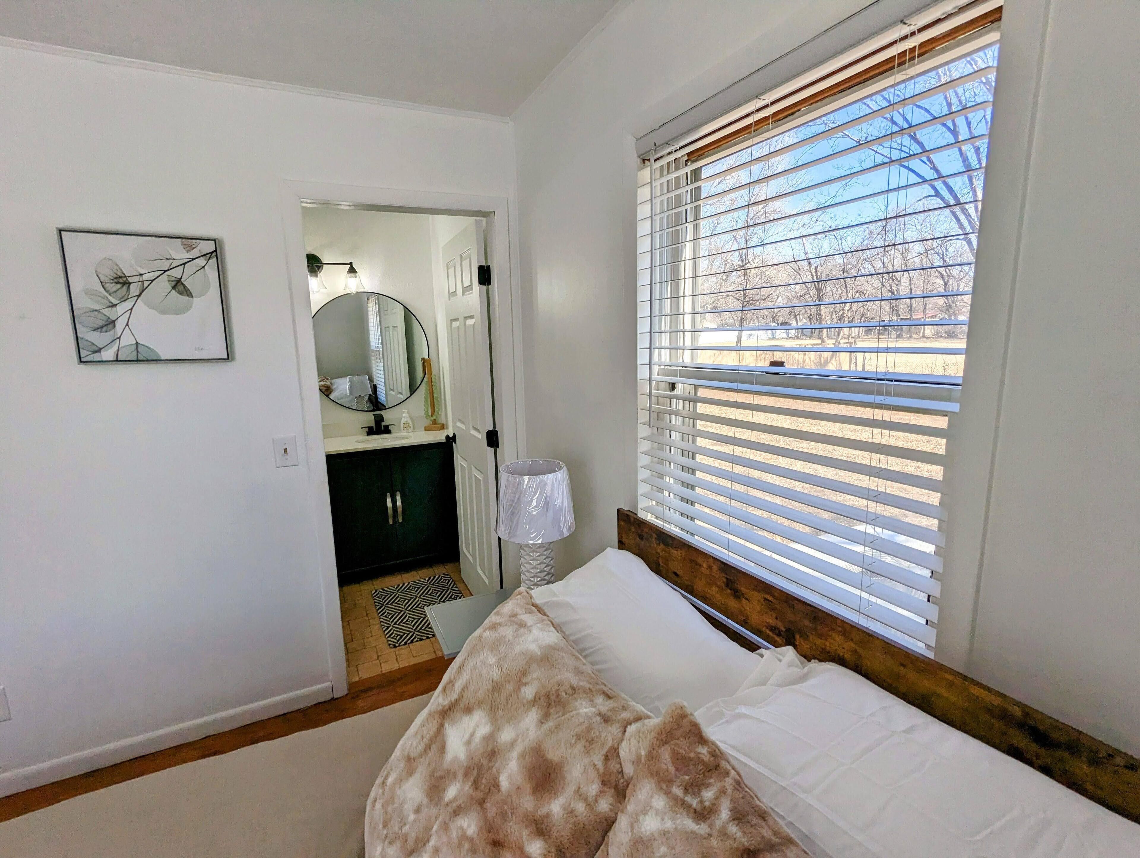 3 bedrooms, desk, free WiFi, bed sheets