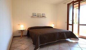 2 عدّة غرف نوم وواي فاي وملاءات أسرّة