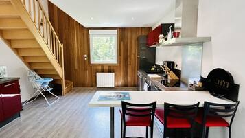 KylskÄp, mikrovÄgsugn, ugn och spishÀll