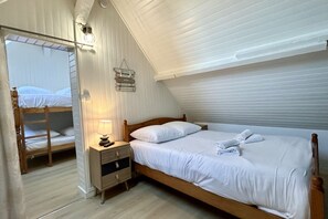 2 bedrooms, iron/ironing board, travel crib, WiFi - Coin de Paradis - House for 4 people, in the center of town (Le Crotoy)