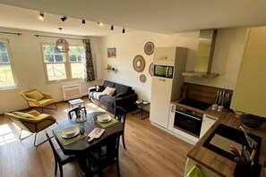 TV - La Cabarette, country gîte for 4 people (Arry)