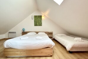 1 bedroom, WiFi, bed sheets