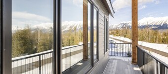 Ski-In Chalet at Fernie Alpine Swim Spa & Sauna B