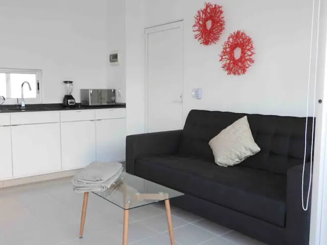 Área de sala de estar | Smart TV de 40 pulgadas con canales digitales y televisión 