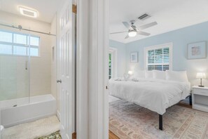 3 bedrooms, desk, iron/ironing board, travel crib