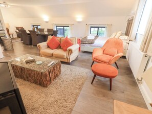 コテージ | 6 室のベッドルーム、客室ごとに異なる装飾、客室ごとに異なるインテリア、WiFi (無料)