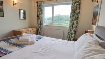 Casa de campo | 2 dormitorios, decoración individual, mobiliario individual