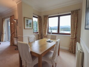 Cottage | Dining - Romney 17 (Ambleside)