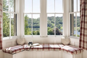 Interior - Wetherlam (Ambleside)