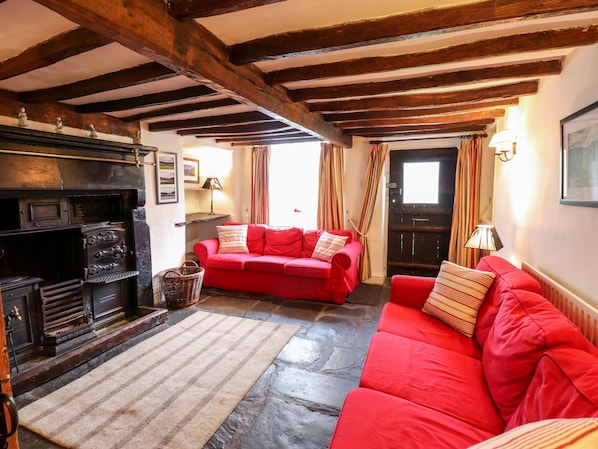 Interior - Rock Cottage (Ambleside)