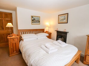 3 bedrooms, individually decorated, individually furnished, free WiFi - Rock Cottage (Ambleside)