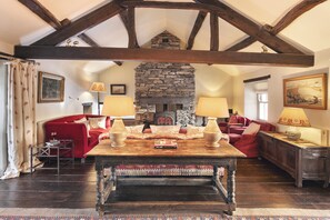 Cottage | Living area | DVD player - High Lindeth (Windermere)