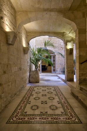 Living area - Rose Of Rhodes Palazzo  (Valletta)