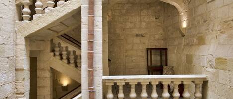 4 bedrooms, free WiFi