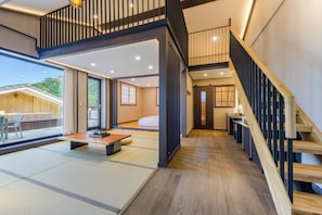 Appartement Duplex « Premier » | Décoration personnalisée, ameublement personnalisé