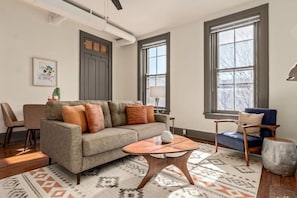 Smart TV - Deluxe 5-bedroom | Walk everywhere | Over the Rhine (Cincinnati)