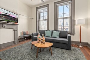Smart TV - Deluxe 5-bedroom | Walk everywhere | Over the Rhine (Cincinnati)