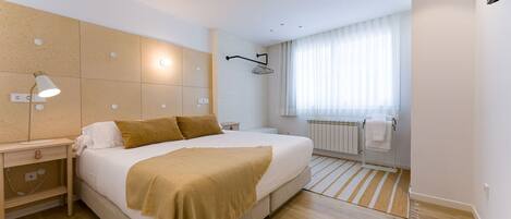 2 chambres, fer et planche Ă repasser, accĂšs Ă Internet