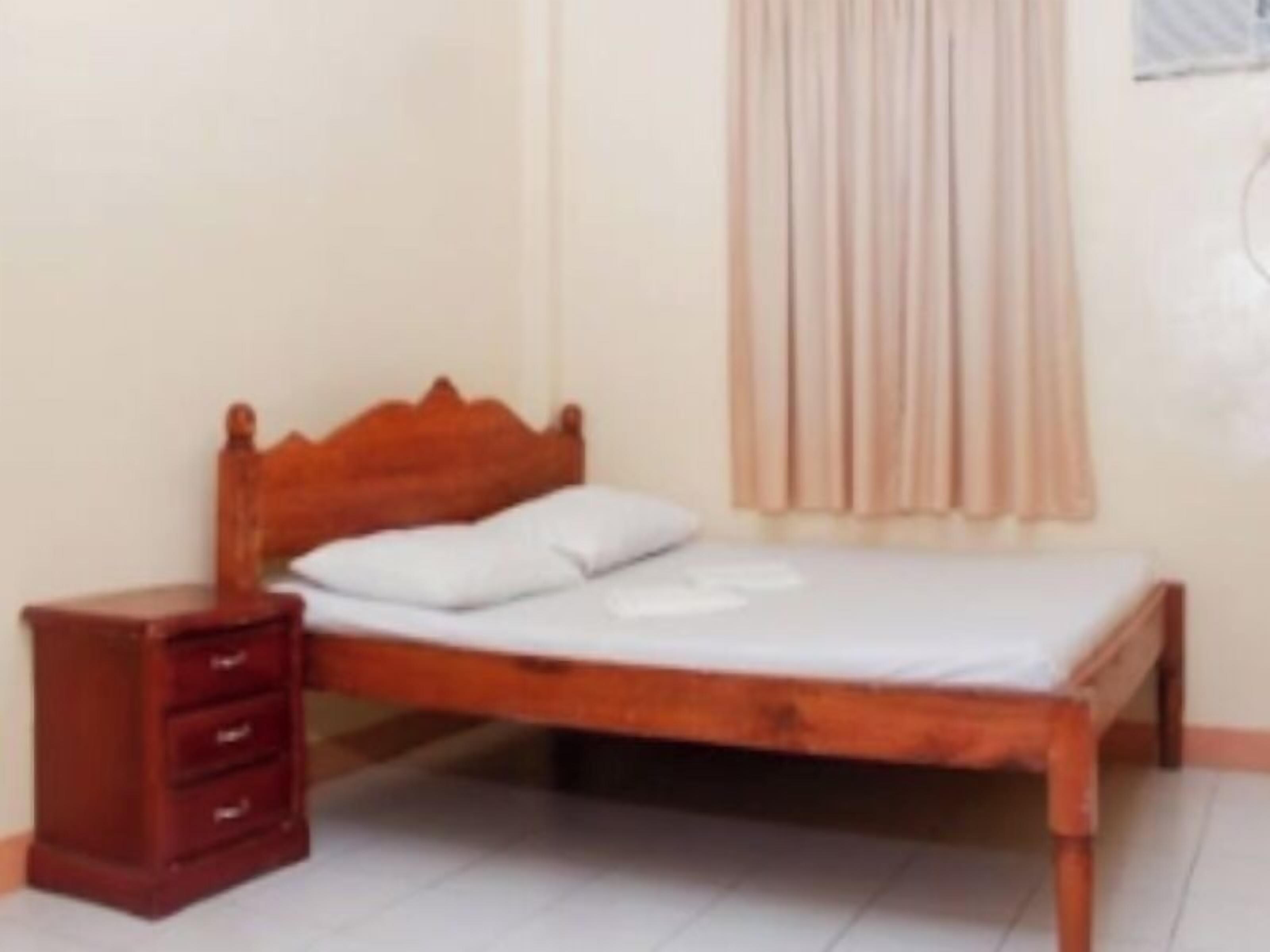 ห้องดับเบิล | โต๊ะทำงาน, ผ้าปูที่นอน