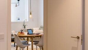 Dining - Classic Double Apartment (Santiago de Compostela)
