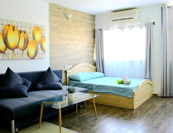 Design Studio | Individually decorated, free WiFi, bed sheets - Eilat Apartments (Eilat)