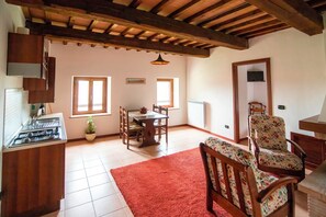 Comfort Condo | Ruang tamu