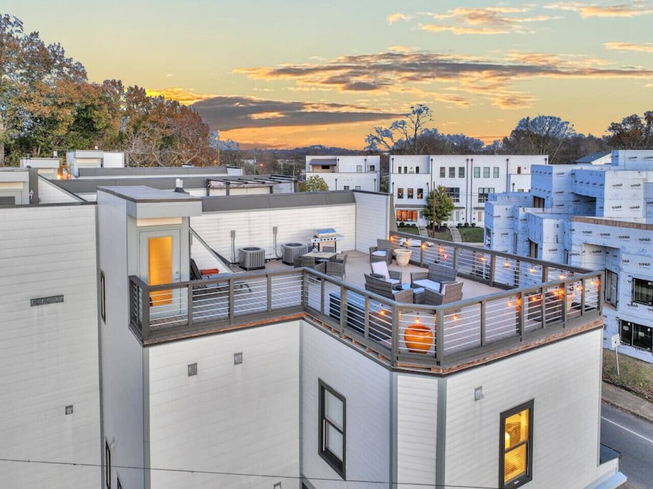 Amazing Sunset Views in the heart of Nashville