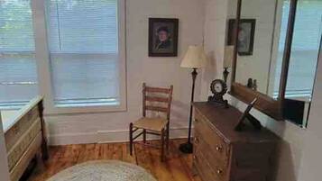 Signature House, 4 Bedrooms, Patio | 4 bedrooms, individually decorated, individually furnished