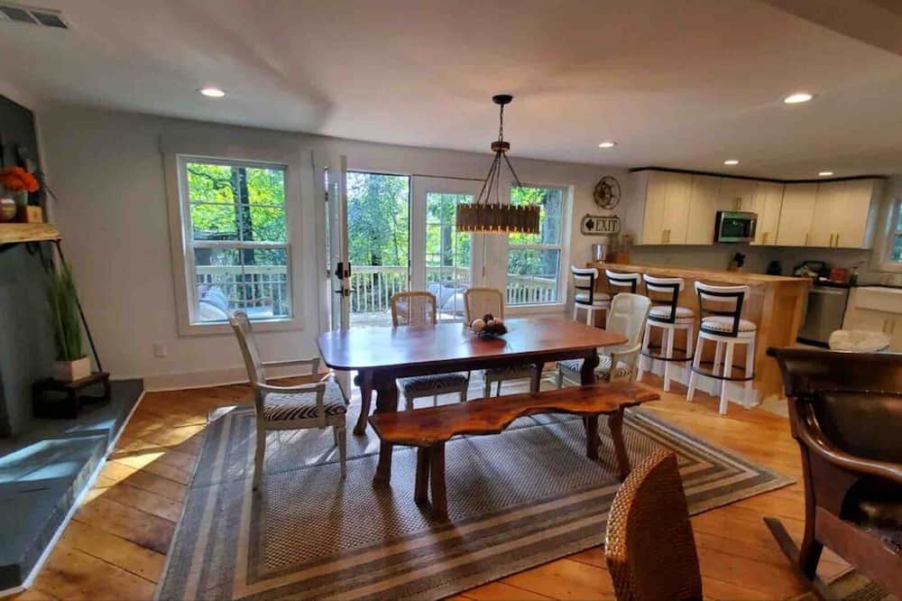 Lake Hartwell Frank Howard Home Clemson