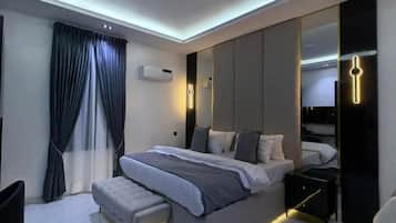 Superior Room | Desk, laptop workspace, free WiFi, bed sheets