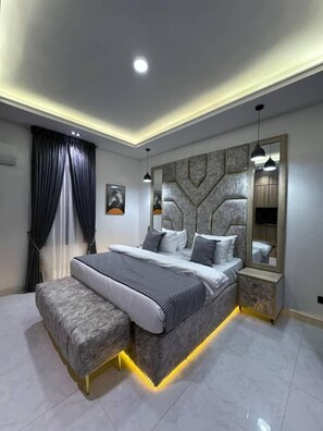 豪華客房 | 書桌、手提電腦工作空間、免費 Wi-Fi、床單