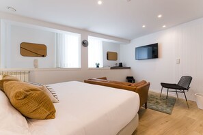 1 bedroom, iron/ironing board, Internet