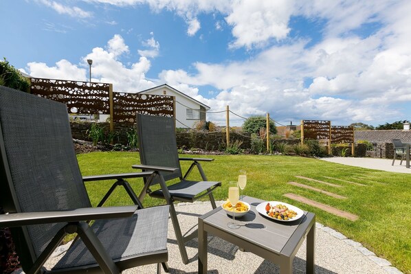 Property grounds - Secret Beach (St Ives)