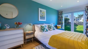 3 bedrooms, individually decorated, individually furnished, free WiFi