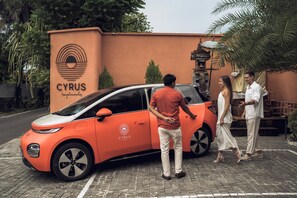 Front of property - Cyrus Villa Seminyak by Ini Vie Hospitality (Seminyak)