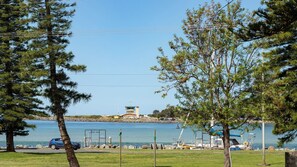 2 soveværelser, strygejern/strygebræt, sengetøj