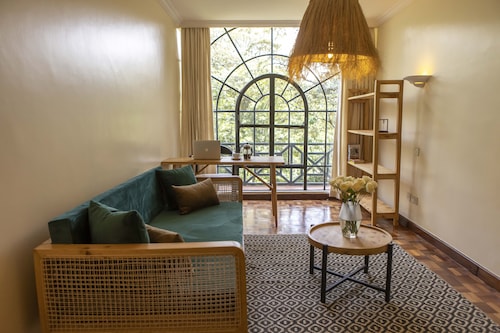 Riverside Park by YourHost