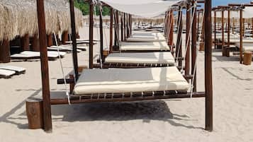 Am Strand, Liegestühle