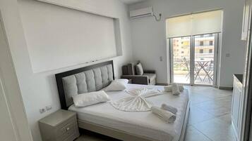 Panoramic Apartment | 1 bedroom, in-room safe, soundproofing, iron/ironing board