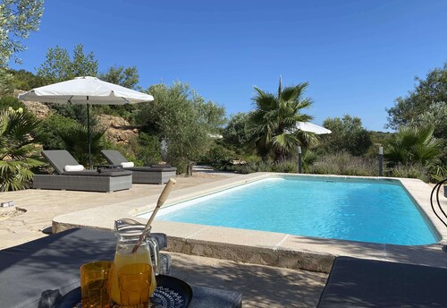 Spacious three-bedroomed country villa with large gardens and swimming pool