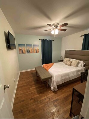 2 habitaciones, escritorio, tabla de planchar con plancha y wifi gratis 