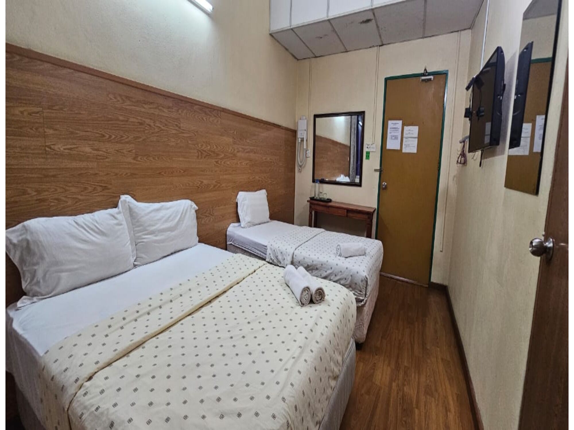 Deluxe Triple Room | WiFi (free), bed sheets