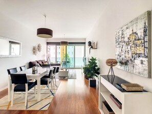 Dining - Alameda Apartment by LovelyStay (Funchal)